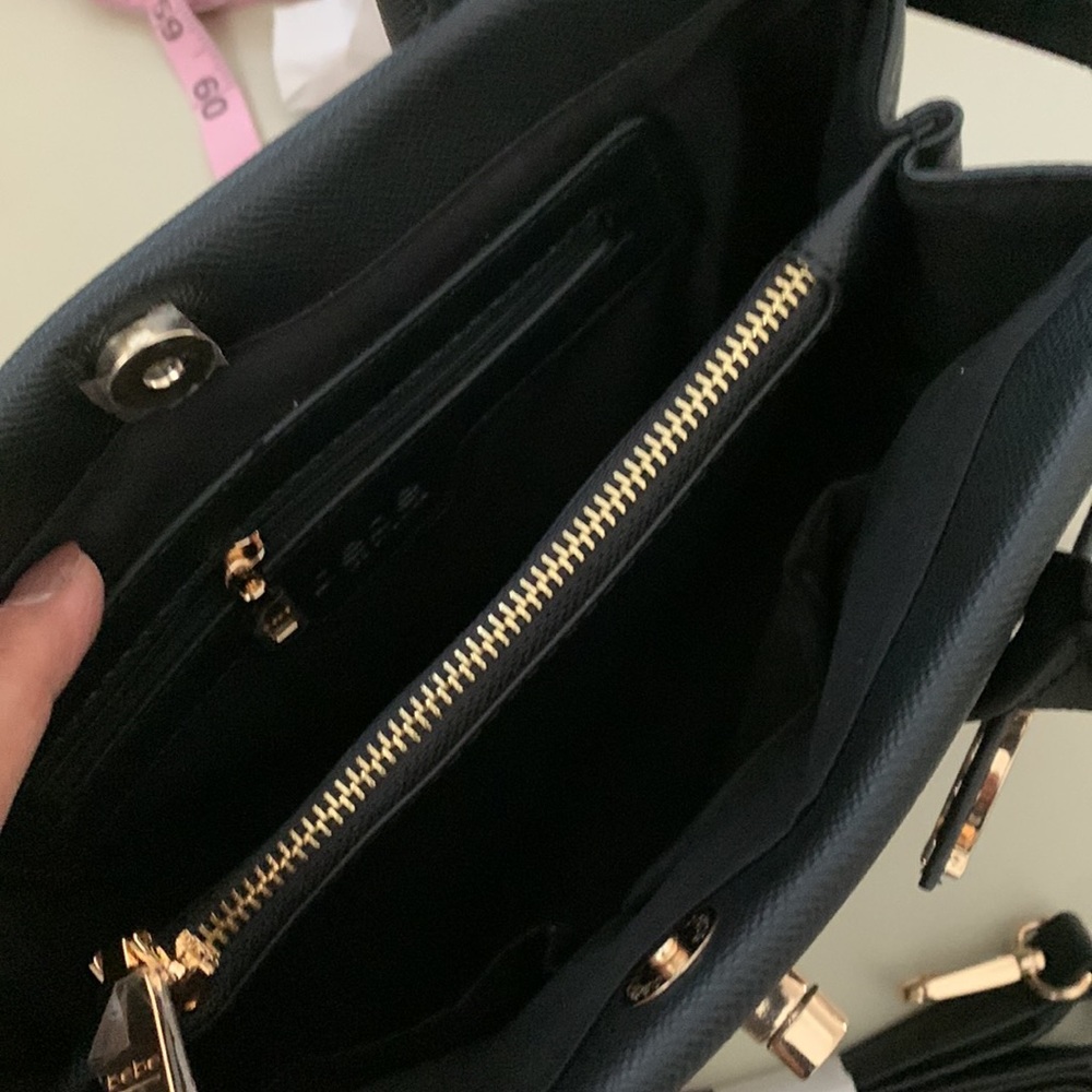 New bebe Ladies purse - Picture 15 of 16